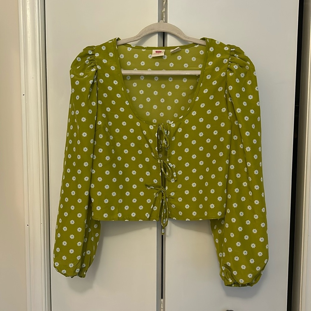 Levi’s Front Tie Crop Blouse